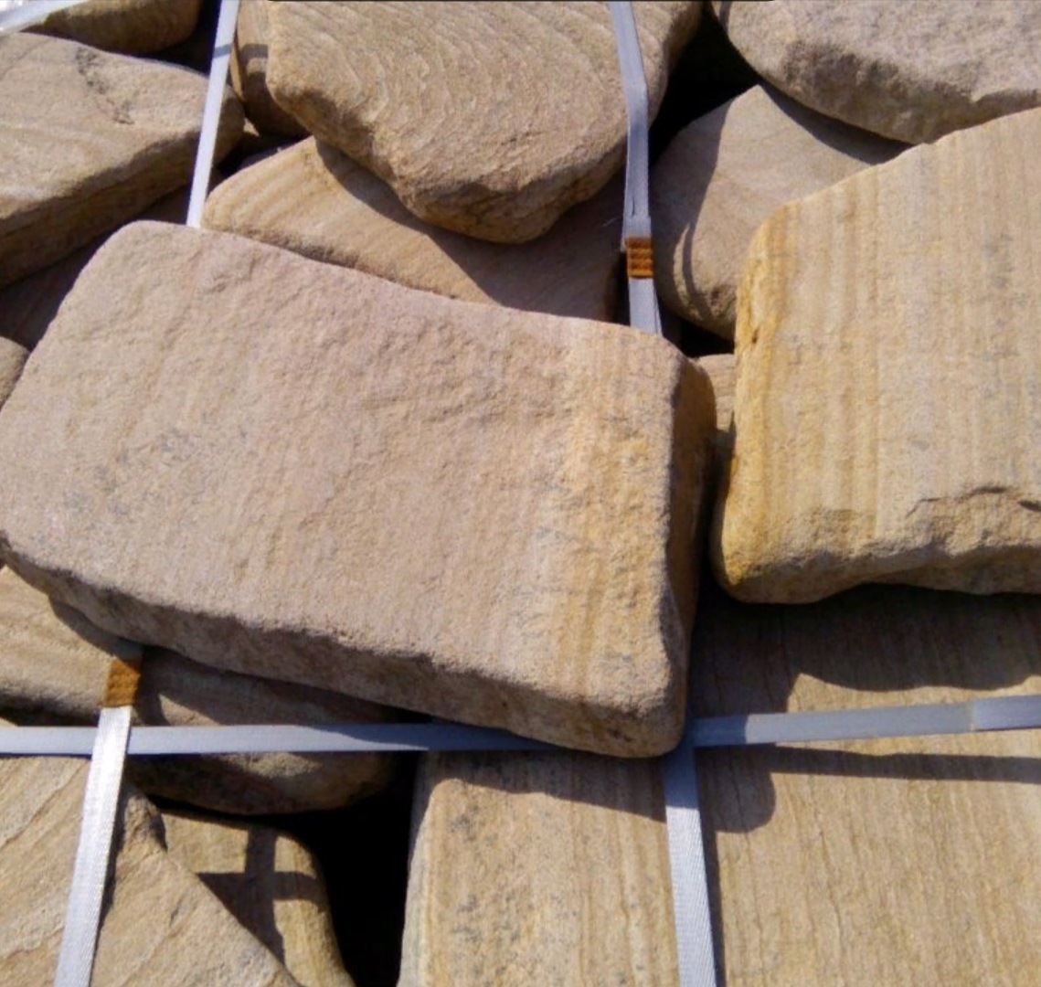 Песчаник пластушка галтованный желтый с рисунком (3 см)  купить  в #REGION_NAME_DECLINE_PP# плитняк - пластушка желтый песчаник 12 000 руб/м3   фото 