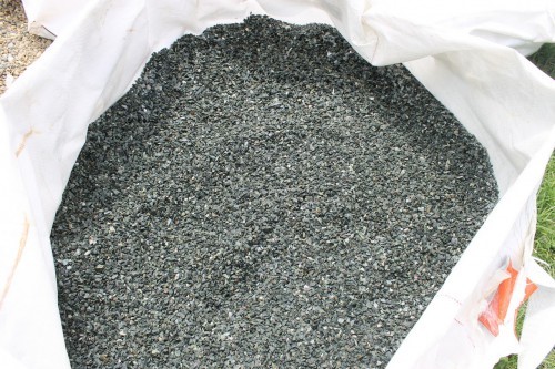  Щебень крошка зеленый (змеевик) фр. 5-10 мм  купить  в Москве змеевик зеленый, салатовый ландшафтный декоративный щебень крошка 7 200 руб/т   фото 